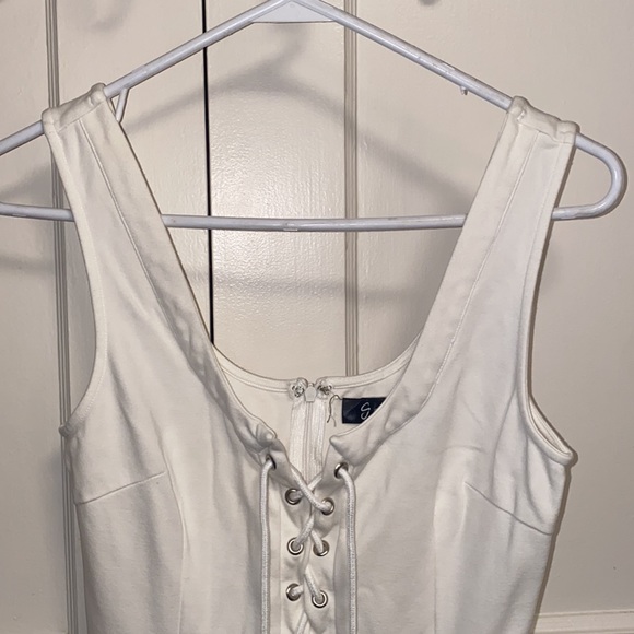 GS Love White Large Over Shoulder Front Draw String Dress - Picture 4 of 8